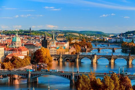  Прага - вълшебна и очарователна, самолет